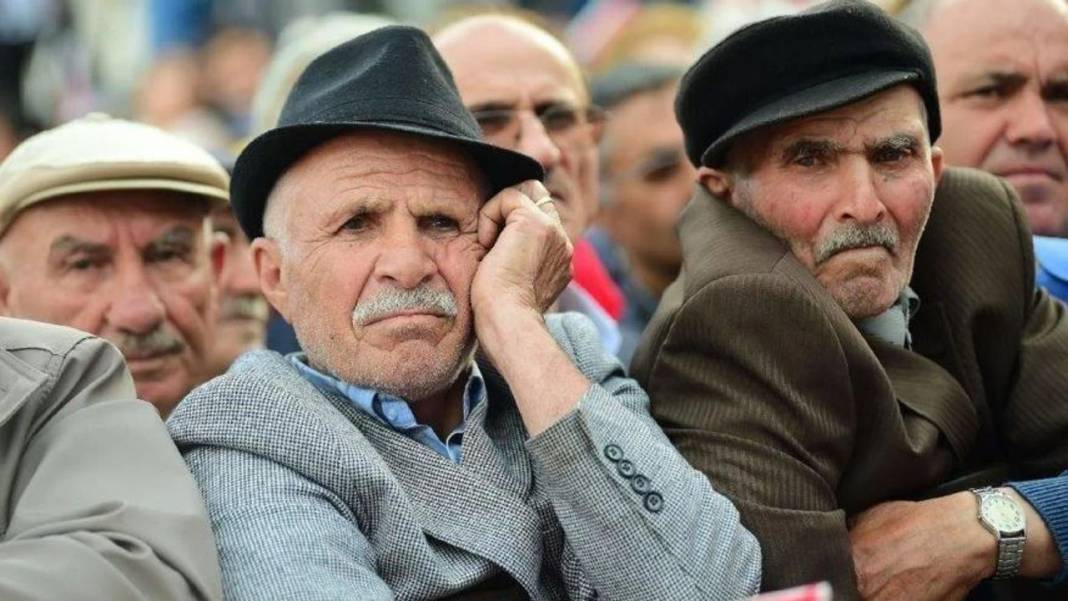 Erdoğan, ''Emekli başımızın tacı'' dedi, ilk sinyali verdi:18 milyon emekliyi heyecanlandıran yeni planın detayları belli oldu 5