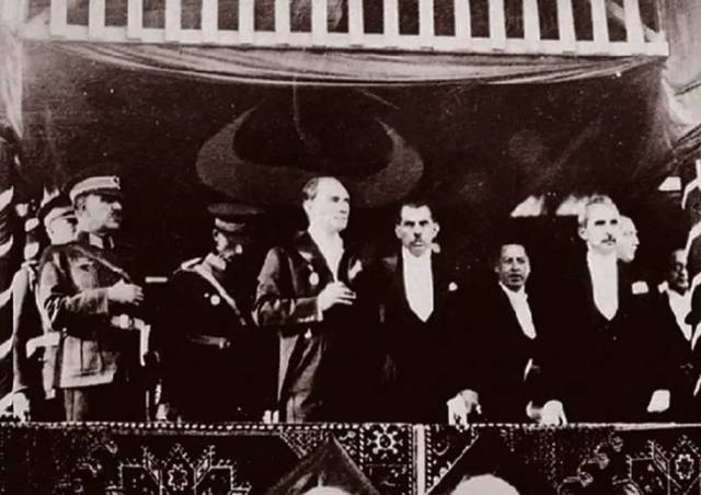 28 Ekim 1923 gecesi tarihin dönüm noktası: Türkiye Cumhuriyeti tam 103 yaşında 12