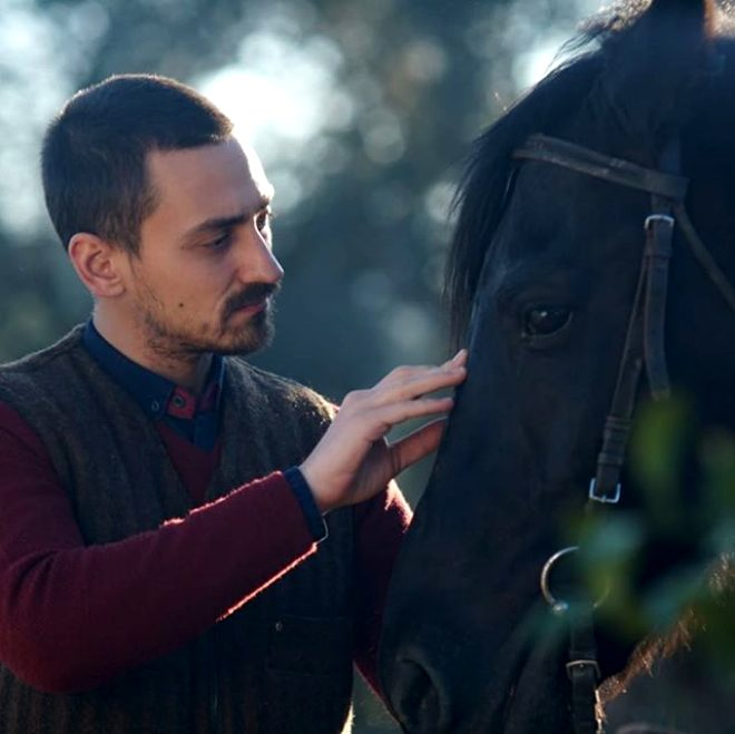 Sefirin Kızı'nda Kavruk Ömeri canlandıran bakın Edip Tepeli bakın kiminle evli 6