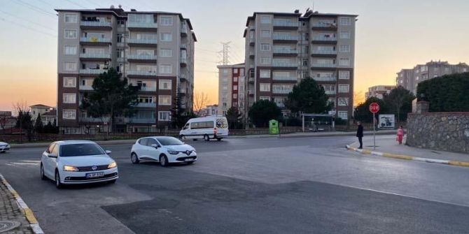 Pendik'te korkunç kaza! 11 yaşındaki çocuk servis minibüsünün altında kaldı