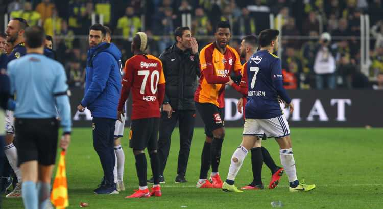 Fenerbahçe - Galatasaray maçı sonrası sosyal medya yıkıldı 10