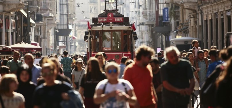 Vali Yerlikaya açıkladı: İstanbul'a gelen turist sayısı yüzde 10 arttı 14