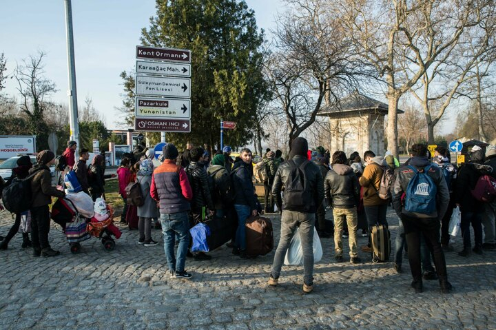 Göçmen yoğunluğu yaşanan sınır kapısında yeni gelişme 4