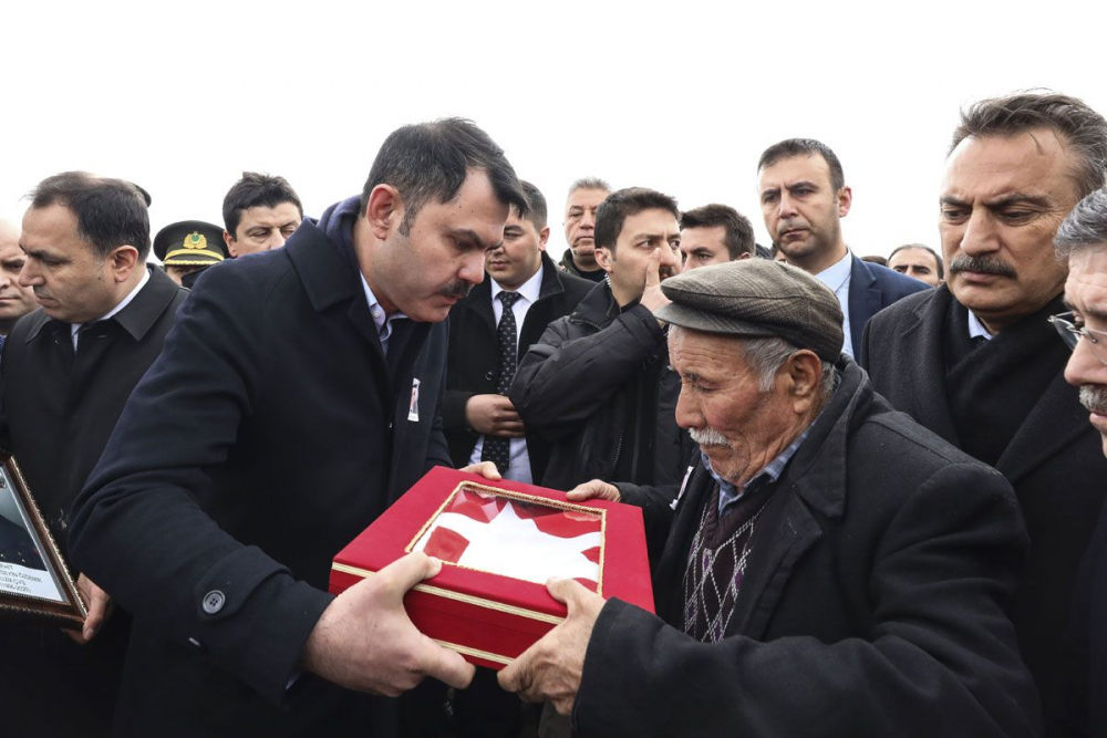 İdlib şehitlerine acı veda! Cenazedeki kareler yürekleri bir daha yaktı 11