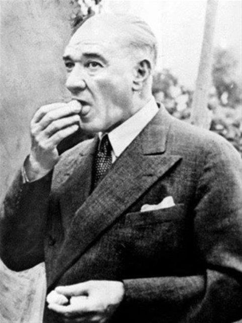 Ulu Önder Mustafa Kemal Atatürk'ün 18 yaşındaki fotoğrafı bulundu 7