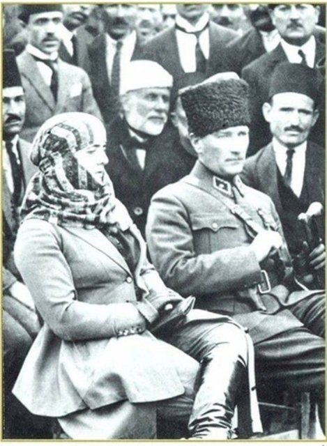 Ulu Önder Mustafa Kemal Atatürk'ün 18 yaşındaki fotoğrafı bulundu 8