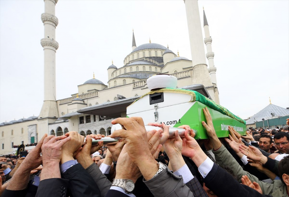 Hafız ve Mevlithan İsmail Coşar'ın cenazesindeki şok detay! 9