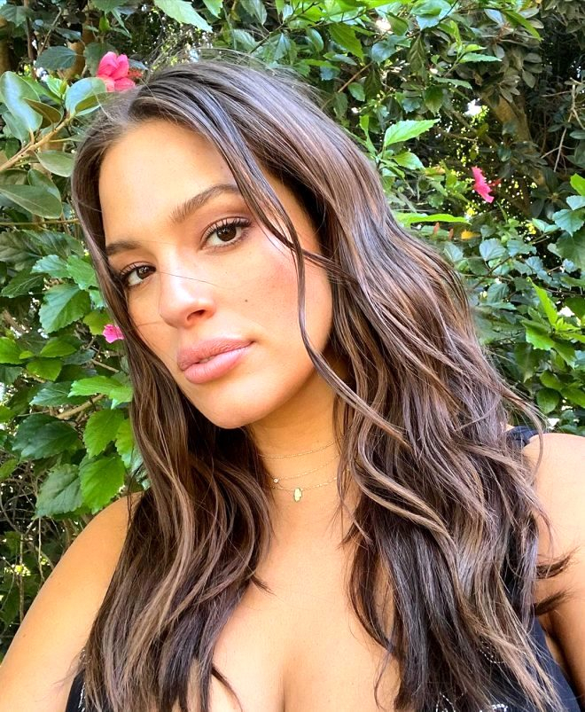 Büyük beden model Ashley Graham, doğum anını paylaştı 5