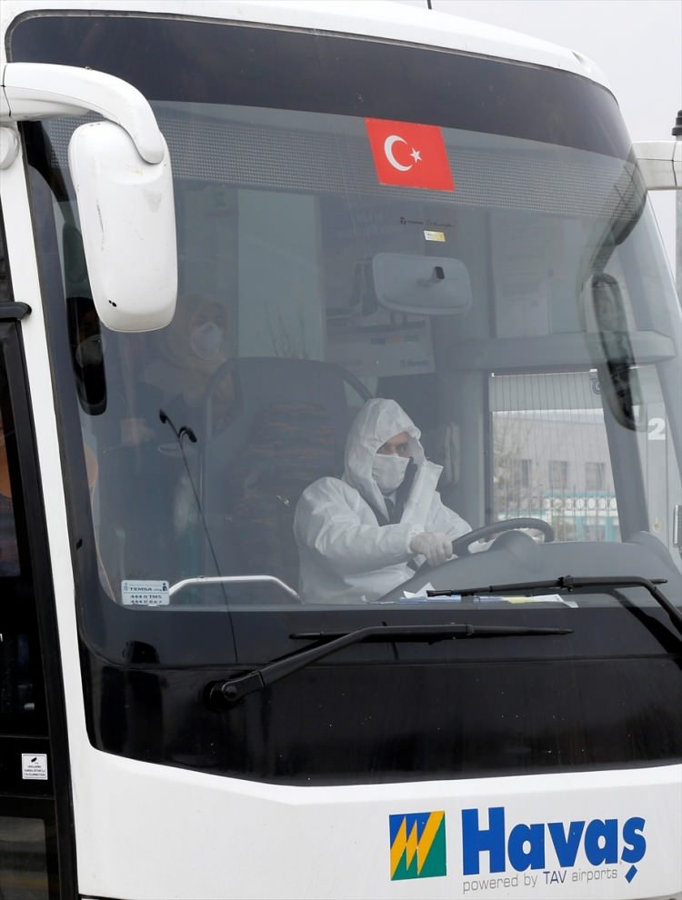 Medine'den dönen Umre yolcuları karantinada! 3