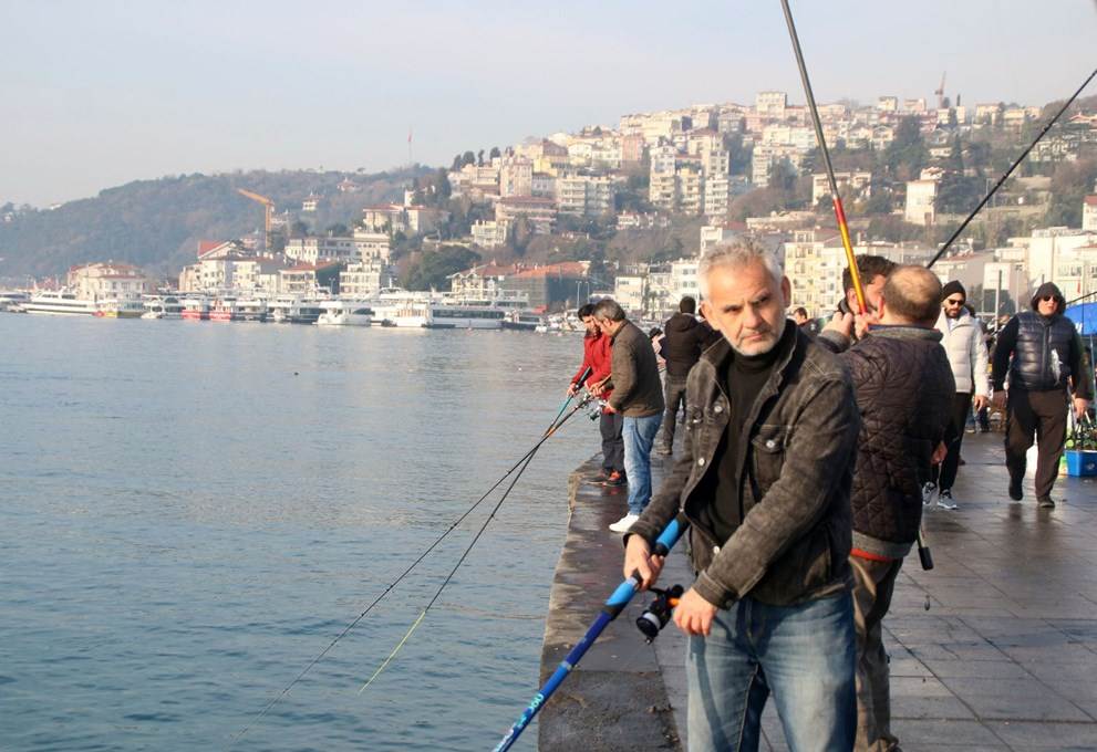 İstanbullular koronavirüse rağmen bugün de sahile akın etti 4