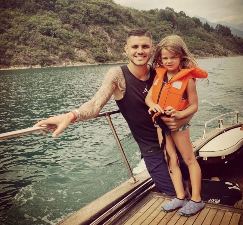 Wanda Nara ve Icardi için Como Gölü’nde tatil gibi karantina! 12