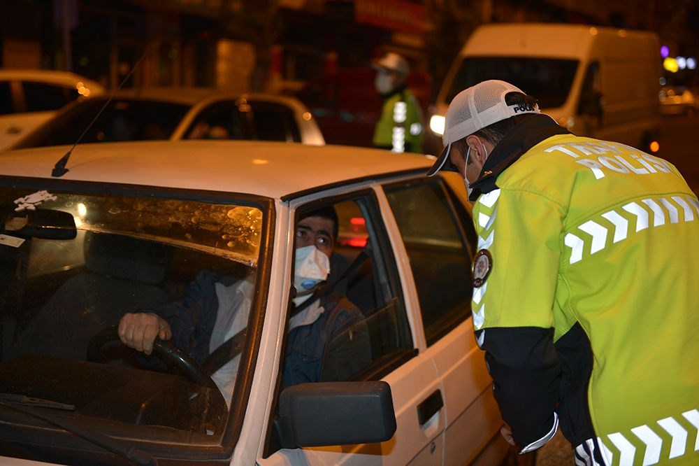 Sokağa çıkma yasağının bitmesiyle işte o şaşırtıcı manzaralar oluştu 11