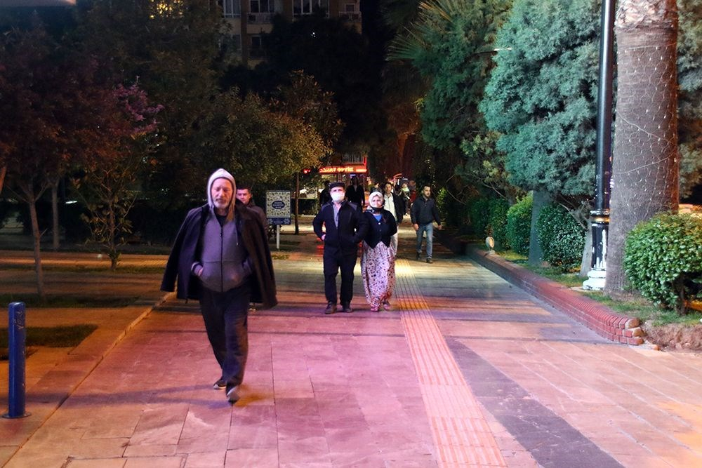 Sokağa çıkma yasağının bitmesiyle işte o şaşırtıcı manzaralar oluştu 5