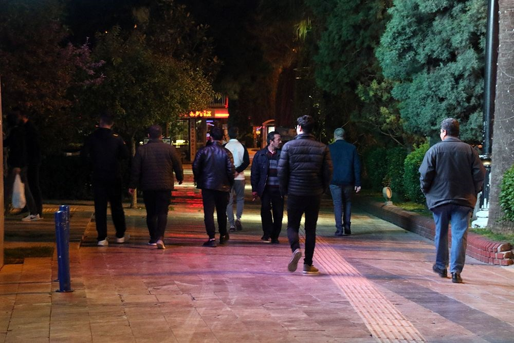 Sokağa çıkma yasağının bitmesiyle işte o şaşırtıcı manzaralar oluştu 6
