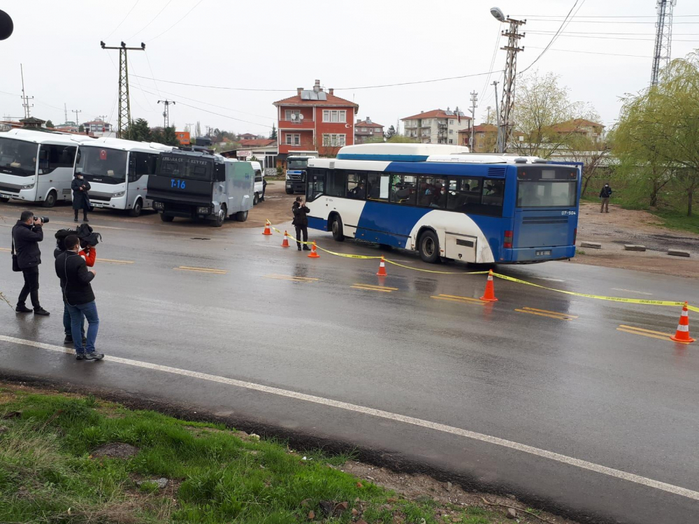 Sincan Cezaevi'ndeki hükümlülerin tahliyesi başladı 2
