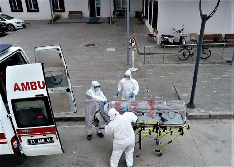 Türk doktorların geliştirdiği yeni tedaviyle koronavirüs hasta sayısı yarıya düştü 10