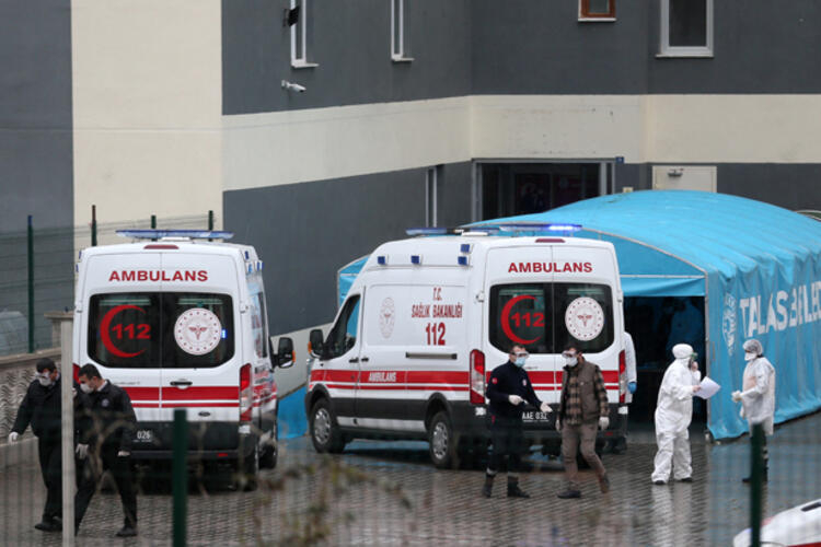Türk doktorların geliştirdiği yeni tedaviyle koronavirüs hasta sayısı yarıya düştü 13
