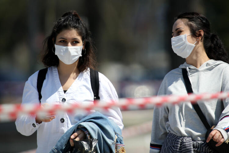 Türk doktorların geliştirdiği yeni tedaviyle koronavirüs hasta sayısı yarıya düştü 9