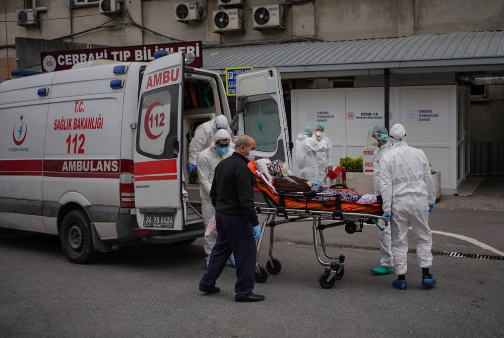 İstanbul'da Kovid-19'a karşı mücadele veren fedakar savaşçılar! 17