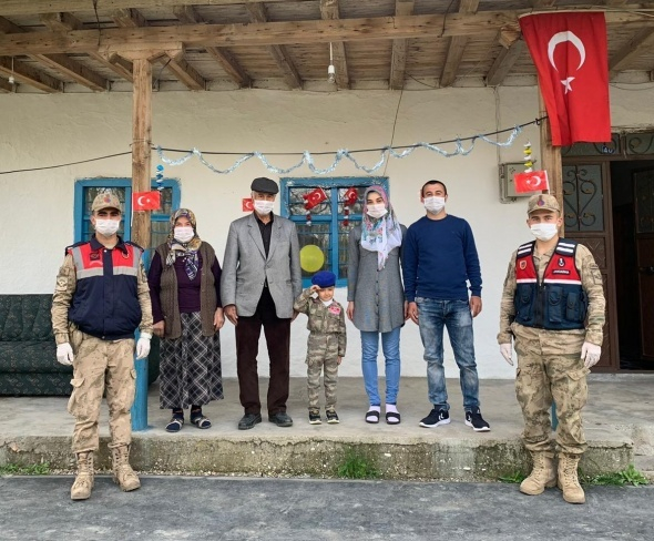 Yurt genelinde Ulusal Egemenlik ve Çocuk Bayramı manzaraları 27