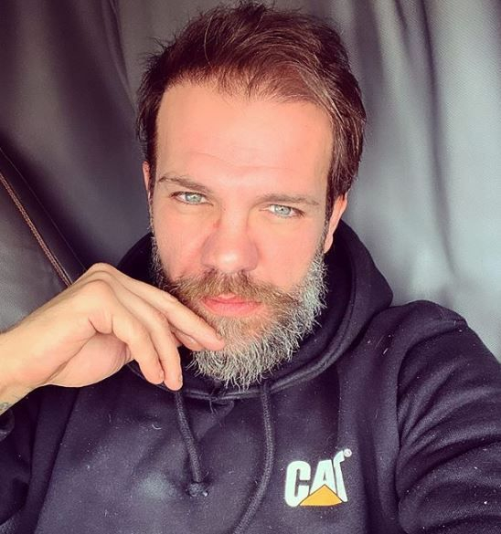 Ünlü oyuncu Tolga Karel'den tüyleri diken diken eden açıklama: "Ceset taşıdım" 5