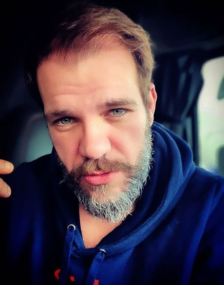 Ünlü oyuncu Tolga Karel'den tüyleri diken diken eden açıklama: "Ceset taşıdım" 6