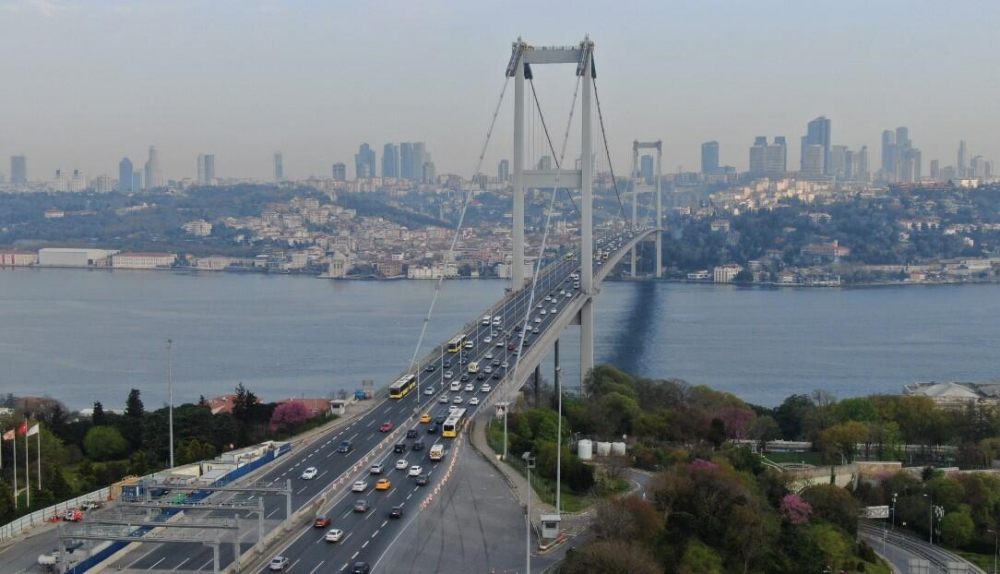Kısıtlamanın sona ermesiyle İstanbullular mesaiye başladı! İstanbul trafiği alışılmış haline geri döndü 2