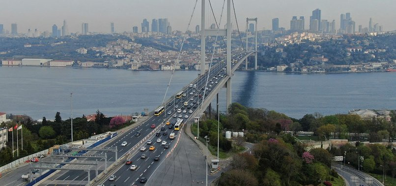 Kısıtlamanın sona ermesiyle İstanbullular mesaiye başladı! İstanbul trafiği alışılmış haline geri döndü 6