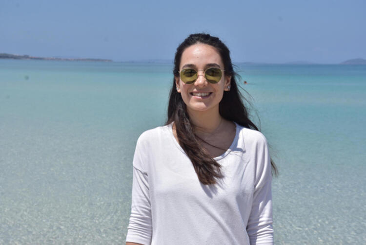 Kısıtlamanın sona ermesiyle İstanbul'da sahiller doldu! İzmir'de yasak dinlemeyip denize girdiler 11