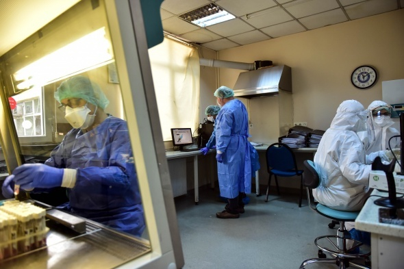 Kovid-19 testi yapmak isteyenler bu aşamalardan geçiyor 8
