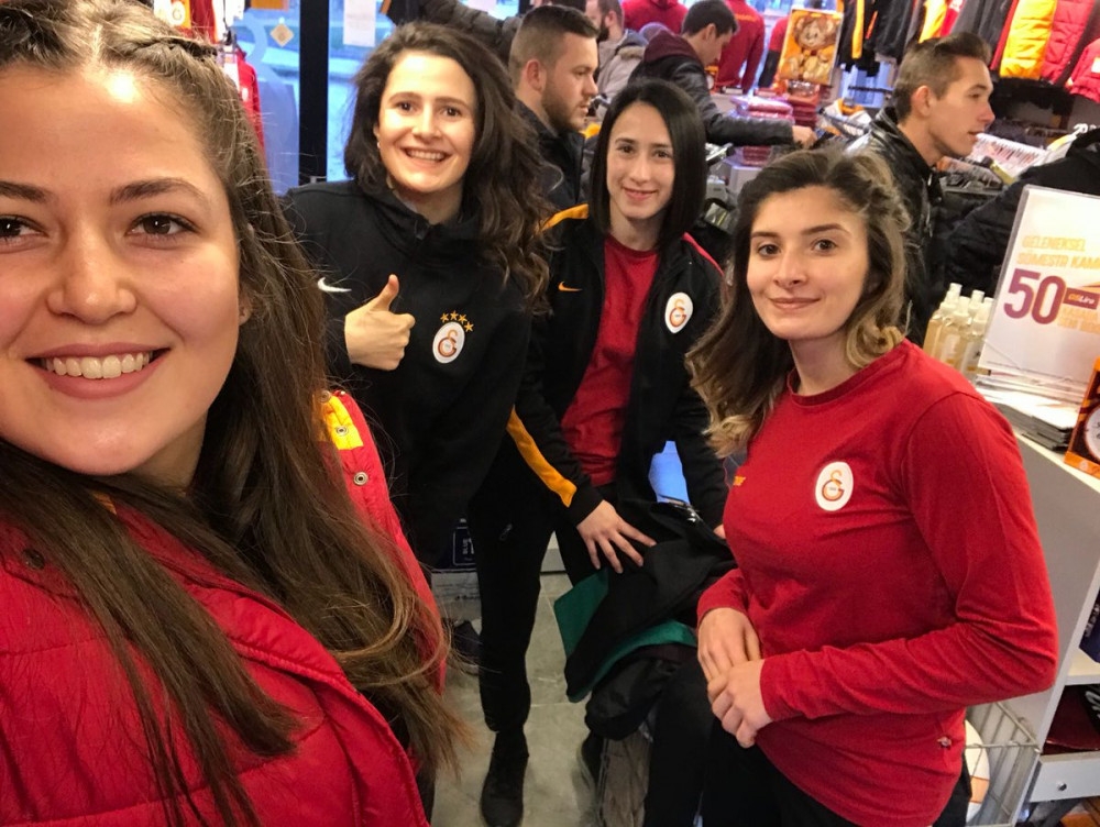 YellowFriday kampanyasında Galatasaray 5 milyon TL'lik gelir elde etti! 3