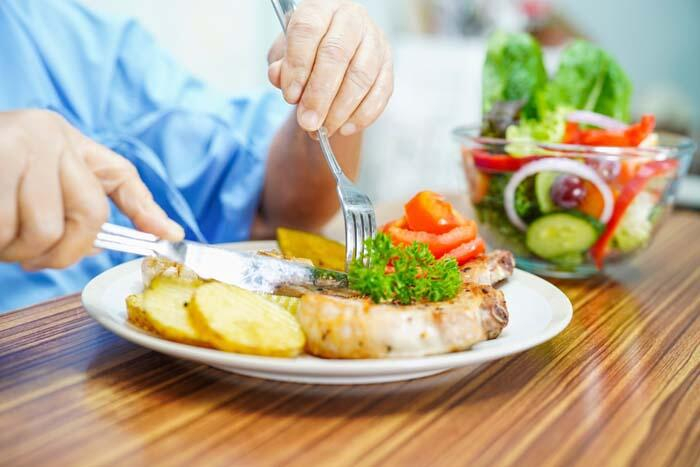 65 yaş üstü ve kronik rahatsızlığı olanlar için ideal beslenme önerileri 2
