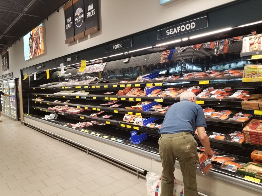 ABD'de koronavirüs nedeniyle market reyonları boşaldı 8
