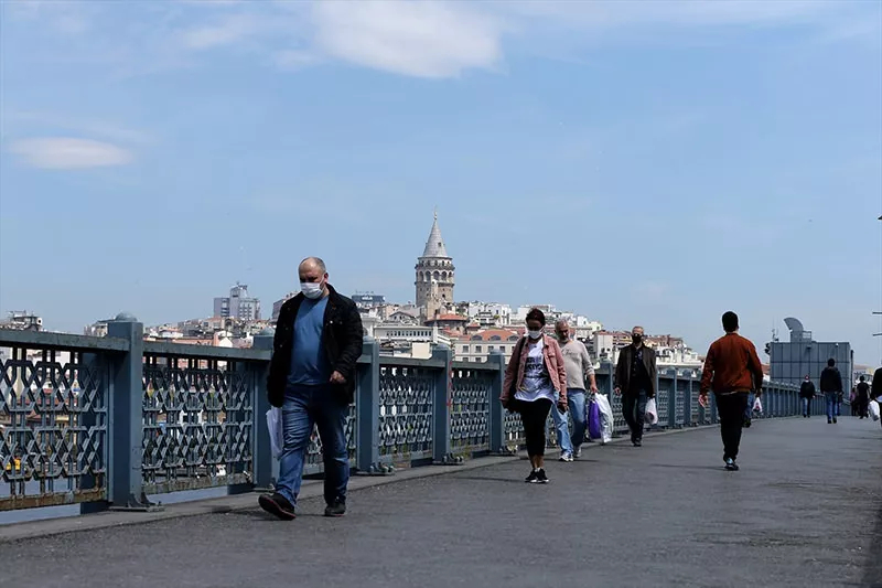 İstanbul'un tarihi mekanları koronavirüs sessizliğine büründü 17