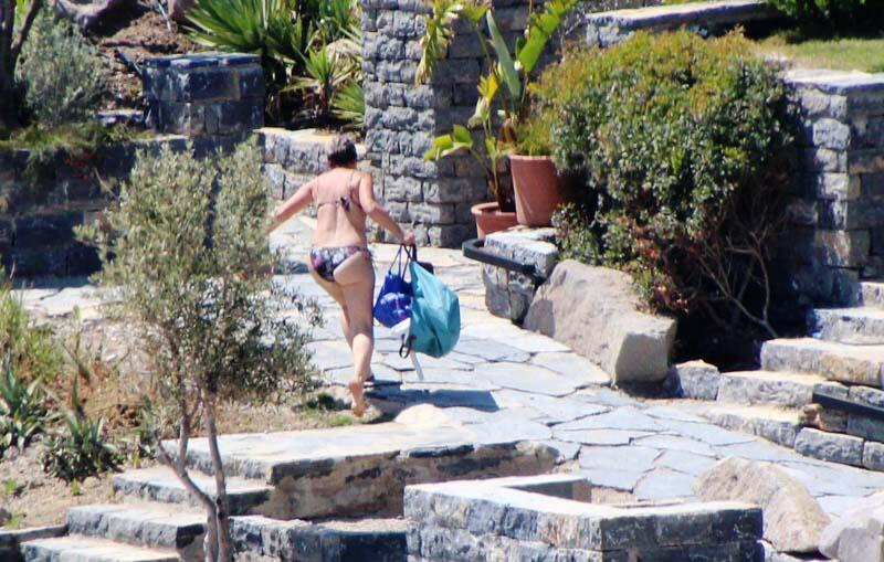 Bodrum'da vatandaşlar yasağa aldırış etmeden denize girip güneşlendi 6
