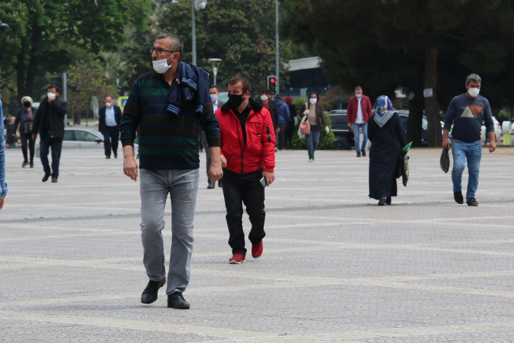 Samsun'da sokağa çıkma kısıtlamasının ardından yoğunluk 1