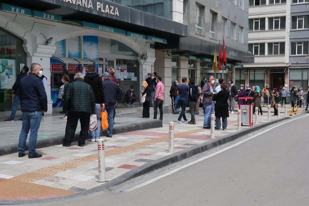 Samsun'da sokağa çıkma kısıtlamasının ardından yoğunluk 7