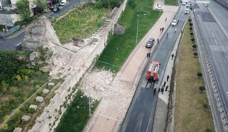 İstanbul'un tarihi surlarında yıkılma tehlikesi 2