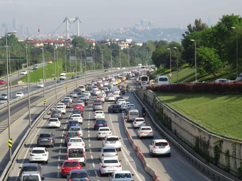 15 Temmuz Şehitler Köprüsü'nde trafik durma noktasına geldi 6