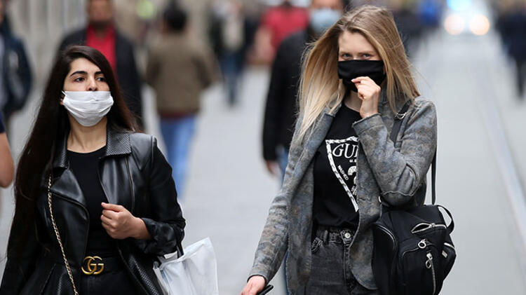 Taksim ve çevresinde tüm kurallara rağmen... Salgını ciddiye almıyoruz! 1