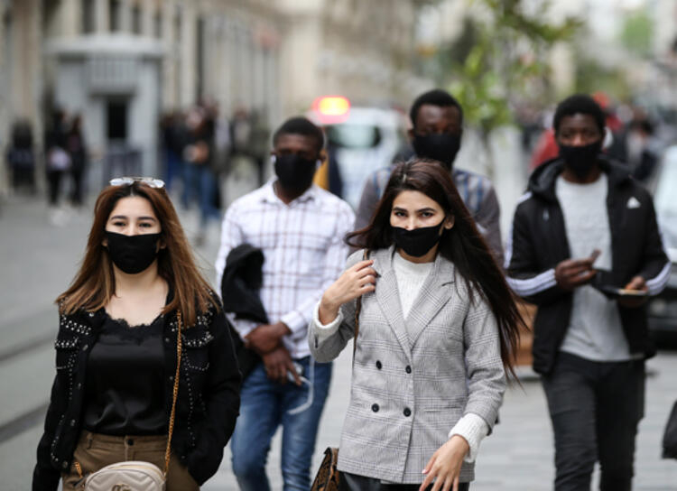 Taksim ve çevresinde tüm kurallara rağmen... Salgını ciddiye almıyoruz! 6