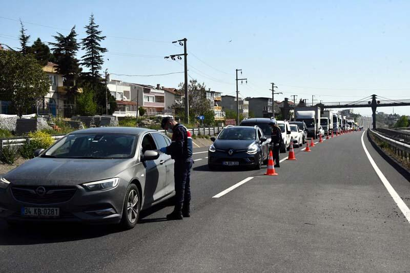 Seyahat kısıtlamasını yanlış anlayan sürücüler teker teker geri döndü 1