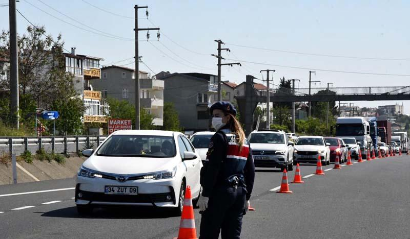 Seyahat kısıtlamasını yanlış anlayan sürücüler teker teker geri döndü 6