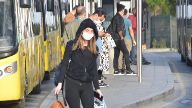 Kısıtlamanın sona ermesiyle İstanbul'da bu sabah hareketlilik başladı 3