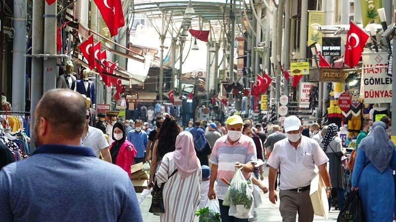 Bursa'dan korkutan manzaralar! Bayram alışverişi koronavirüsü unutturdu 3