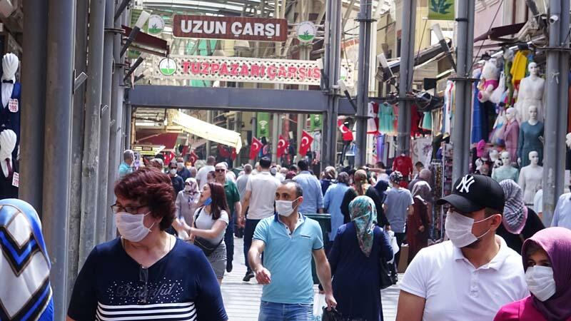 Bursa'dan korkutan manzaralar! Bayram alışverişi koronavirüsü unutturdu 6