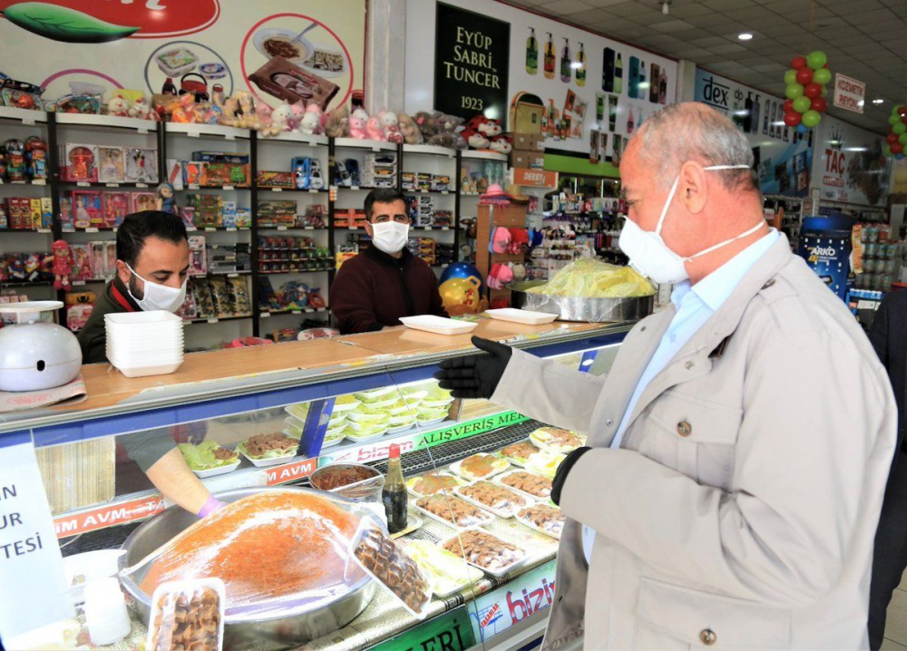 Bayram boyunca hangi dükkanlar saat kaça kadar açık olacak? 4