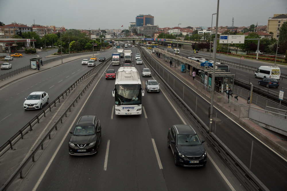 İstanbul'da sabah saatlerinde trafik yoğunluğu 4