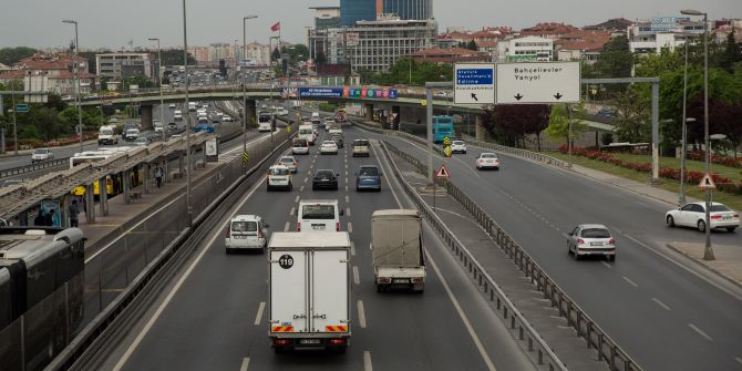 İstanbul'da sabah saatlerinde trafik yoğunluğu