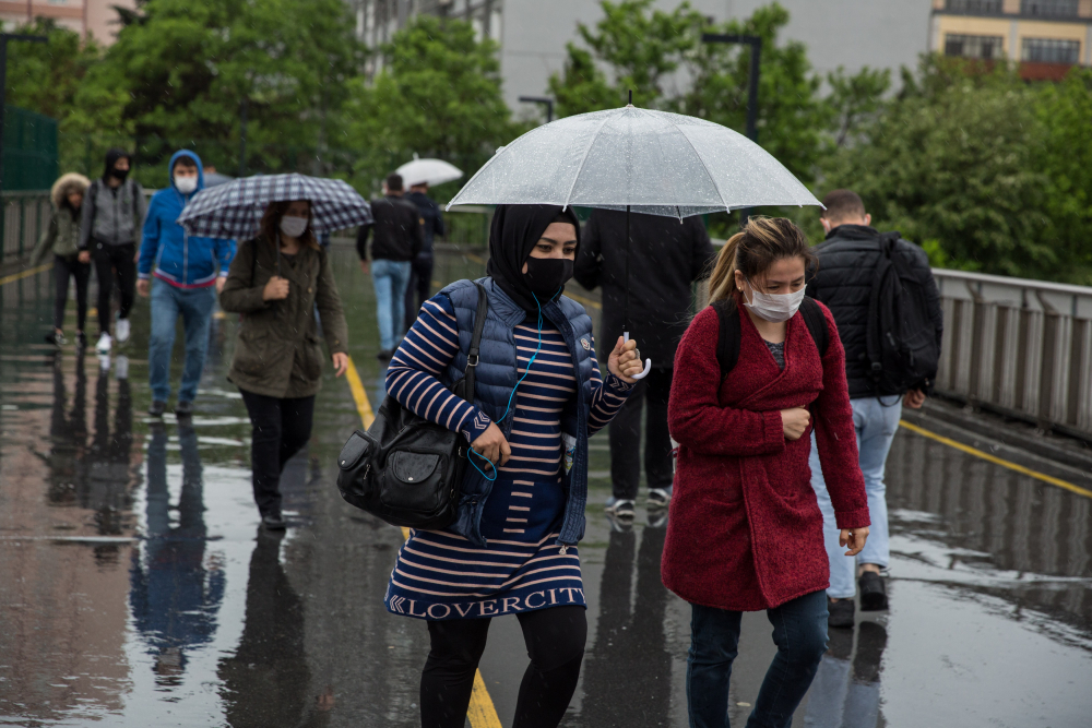 İstanbul güne yağmurla 'merhaba' dedi 4